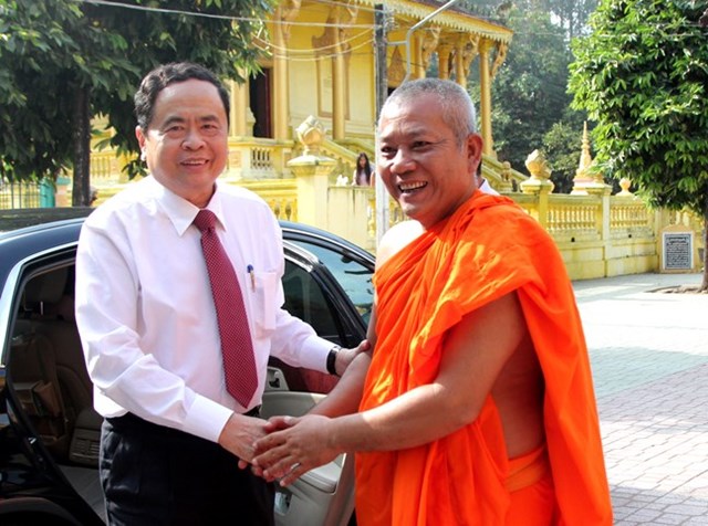 Chủ tịch Trần Thanh Mẫn đi thăm và chúc mừng Tết cổ truyền Chôl Chnăm Thmây của đồng bào Khmer tại Sóc Trăng tháng 4/2019