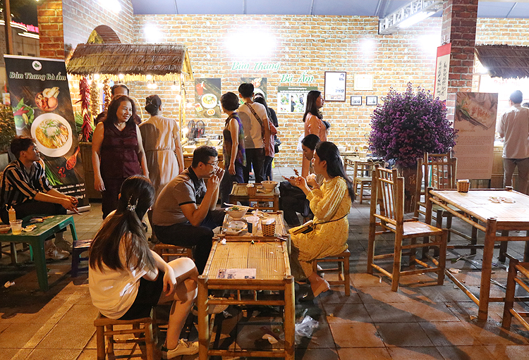 Khu vực giới thiệu văn hóa ẩm thực của Hà Nội 