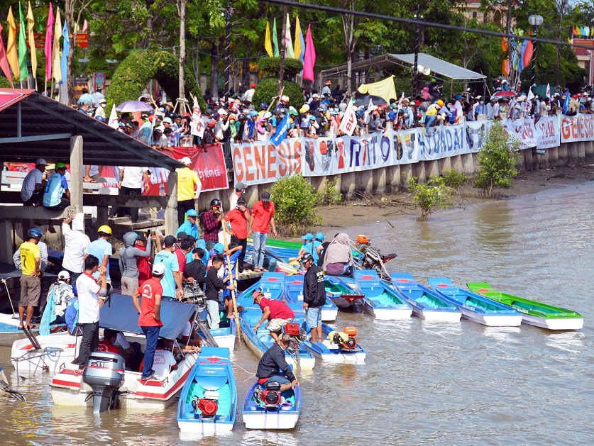 Sự kiện đua võ lãi - một phương tiện giao thông quen thuộc vùng sông nước Cà Mau 