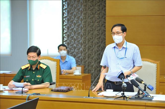 Cục trưởng Cục Y tế dự phòng (Bộ Y tế) Đặng Quang Tấn phát biểu tại cuộc họp. Ảnh: Minh Đức/TTXVN