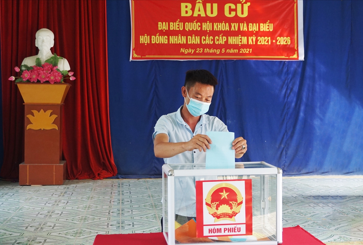 Lào Cai: Diễn tập bảo đảm y tế, phòng chống dịch Covid-19 phục vụ bầu cử 3