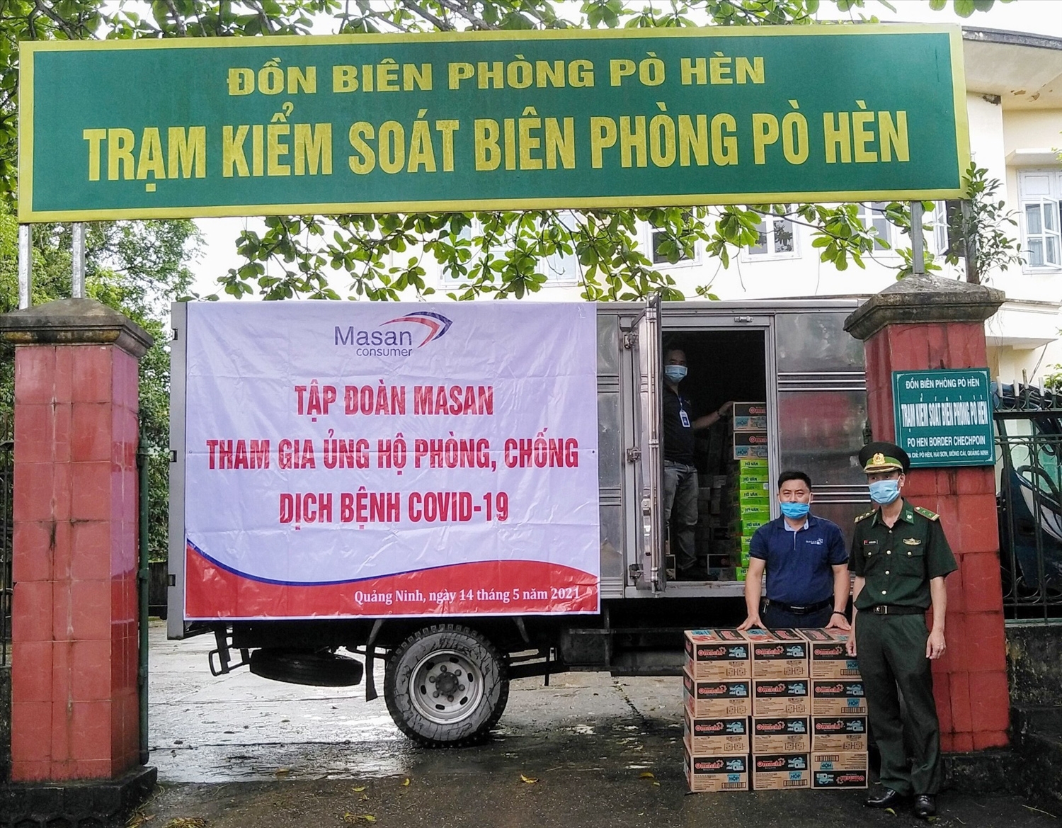 Vừa qua Masan Consumer cũng đến trao tặng các mặt hàng thực phẩm cho Đồn Biên phòng Pò Hèn, tỉnh Quảng Ninh