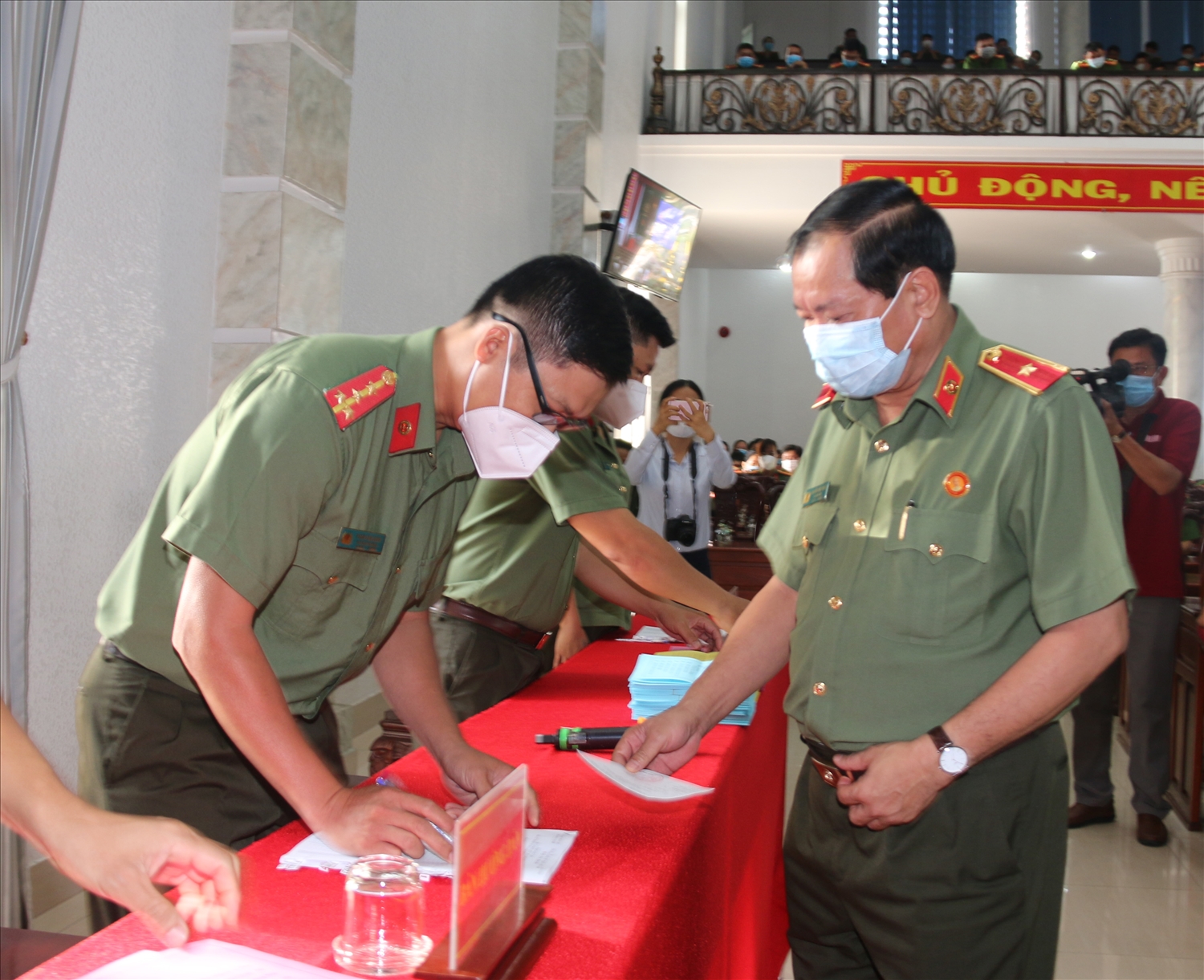 TP. Cần Thơ: Lực lượng vũ trang bỏ phiếu bầu cử sớm 2