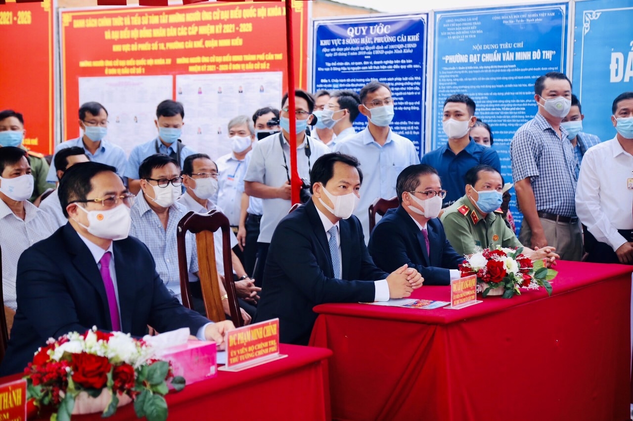 Thủ tướng Phạm Minh Chính dự lễ khai mạc điểm bầu cử tại TP Cần Thơ. Ảnh: Hạnh Nguyên