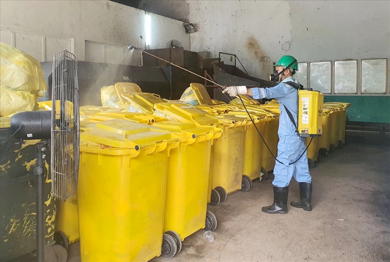 Quá trình thu gom, xử lý rác thải tại khu cách ly đều tuân thủ đúng hướng dẫn của Bộ Y tế.