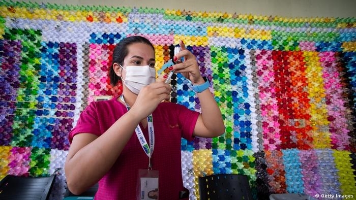  Là quốc gia đứng thứ ba thế giới về số ca nhiễm COVID-19, Brazil đang đẩy mạnh chiến dịch tiêm vaccine. Hiện nước này đã tiêm vaccine cho khoảng 11% dân số. (Ảnh: Getty Iamges)