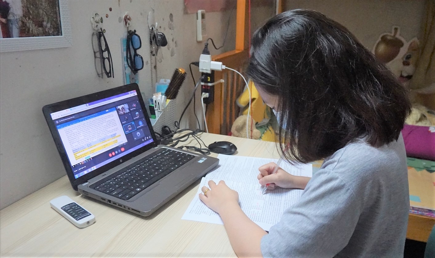 Học sinh trên địa bàn TP. Lào Cai thực hiện việc ôn thi trực tuyến từ ngày 18/6