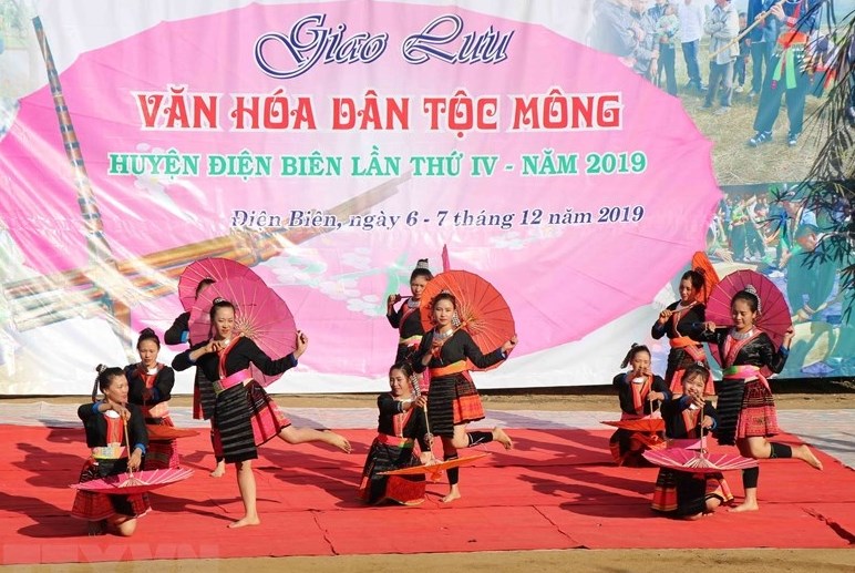 Ngày hội giao lưu văn hóa dân tộc Mông huyện Điện Biên lần thứ 4 năm 2019 có sự tham gia của hơn 200 nghệ nhân, diễn viên chuyên và không chuyên. (Ảnh: Xuân Tiến/TTXVN)