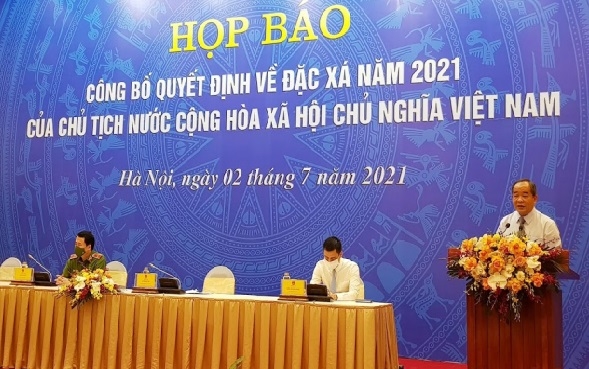 Ông Lê Khánh Hải, Chủ nhiệm Văn phòng Chủ tịch nước công bố Quyết định của Chủ tịch nước về đặc xá năm 2021