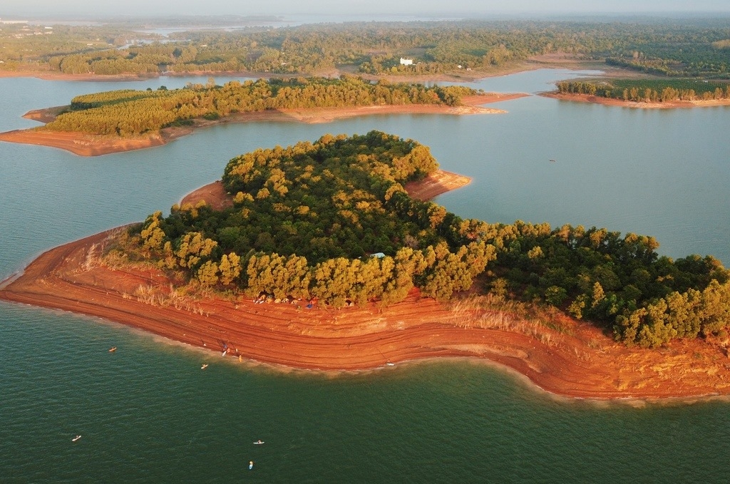 Hồ Trị An thơ mộng nằm trong Khu bảo tồn thiên nhiên - văn hóa tỉnh Đồng Nai