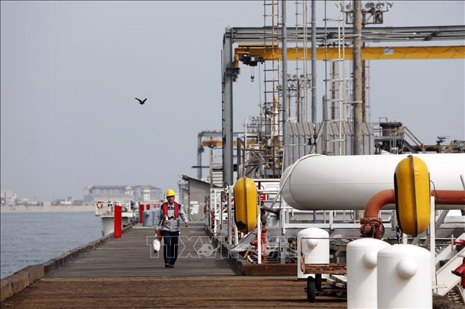 Cơ sở khai thác dầu của Iran trên đảo Khark. Ảnh tư liệu: AFP/TTXVN
