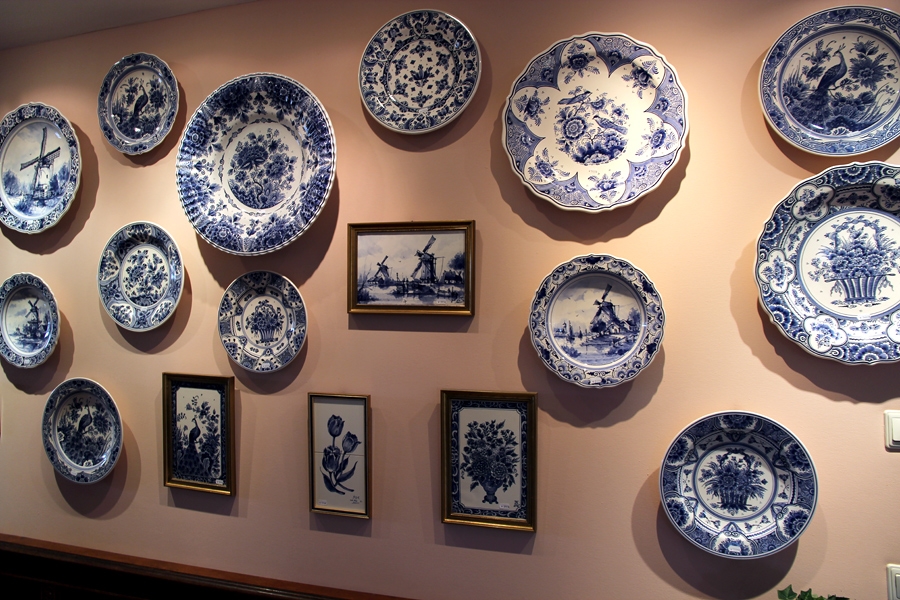 Vẻ đẹp của dòng gốm Delft Blue tại Bảo tàng gốm sứ Delft Blue