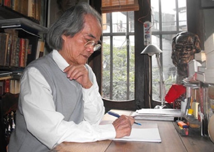 Nhà văn Sơn Tùng, tác giả cuốn tiểu thuyết "Búp sen xanh" viết về Chủ tịch Hồ Chí Minh