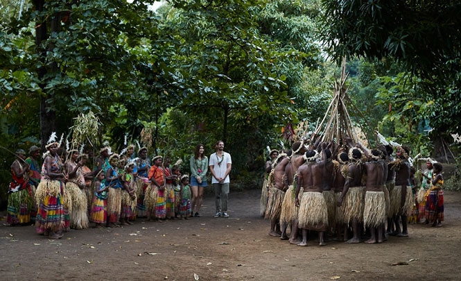 Người dân trong một số làng ở Vanuatu vẫn duy trì lối sống bộ tộc như tổ tiên của họ.
