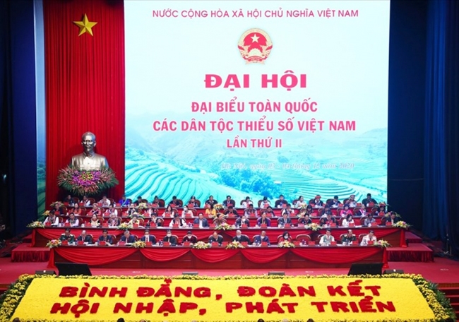 Ông Kháy vinh dự được tham gia Đoàn Chủ tịch tại Đại hội Đại biểu toàn quốc các dân tộc thiểu số Việt Nam lần thứ II năm 2020