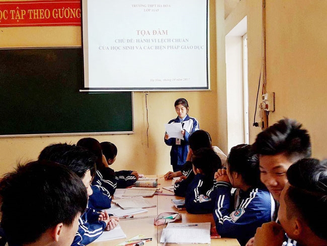 Sinh hoạt tập thể về đề tài những hành vi lệch chuẩn ở trường THPT Hạ Hòa, Phú Thọ. (Ảnh tư liệu, chụp trước ngày 27/4/2021)