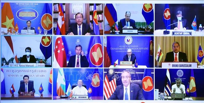 Bộ trưởng Ngoại giao các nước dự Hội nghị Bộ trưởng Ngoại giao đặc biệt ASEAN - Nga theo hình thức trực tuyến ngày 6/7. Ảnh: Lâm Khánh/TTXVN