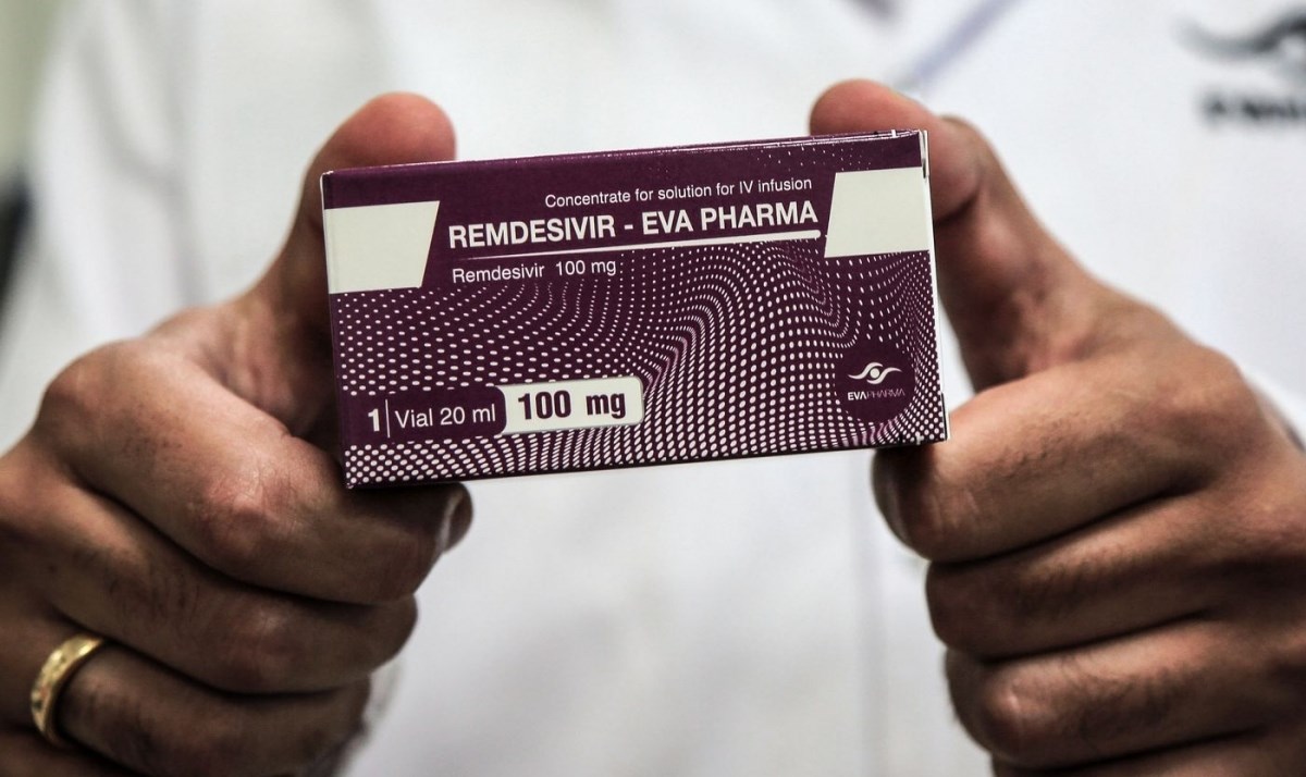 Khoảng 10.000 lọ thuốc Remdesivir đầu tiên từ Ấn Độ về tới TP.HCM. (Ảnh: Getty Images)
