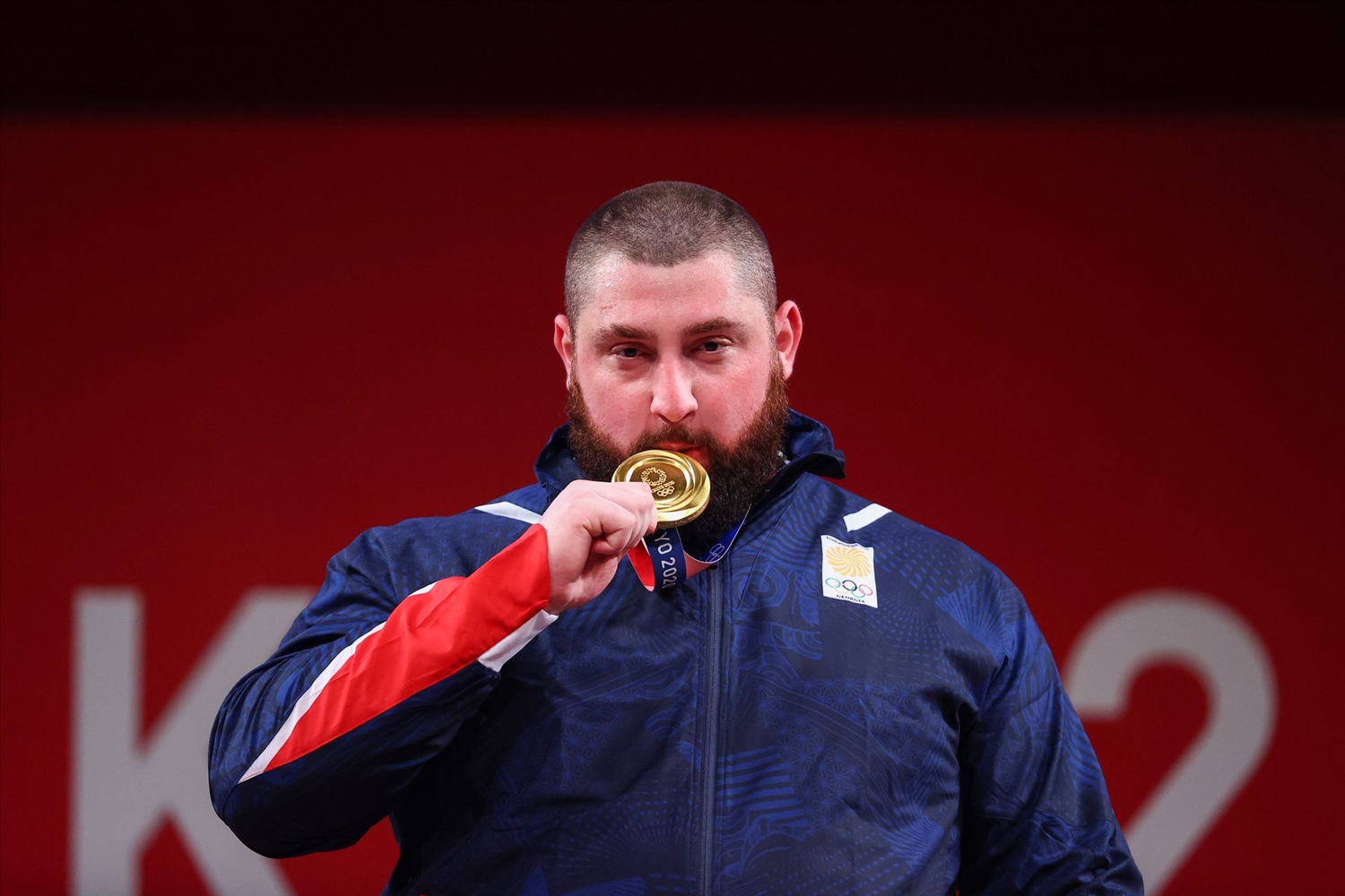 Lực sĩ Lasha Talakhadze giành huy chương vàng Olympic và phá ba kỷ lục thế giới hạng cân trên 109kg cử tạ nam. (Ảnh: Reuters) 