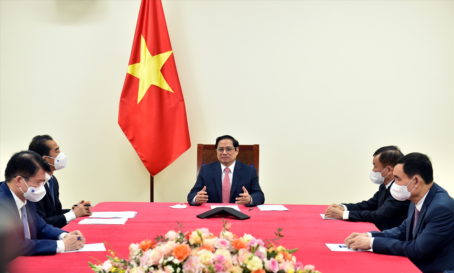 Thủ tướng Chính phủ Phạm Minh Chính điện đàm với Thủ tướng Cộng hòa Séc Andrej Babis 