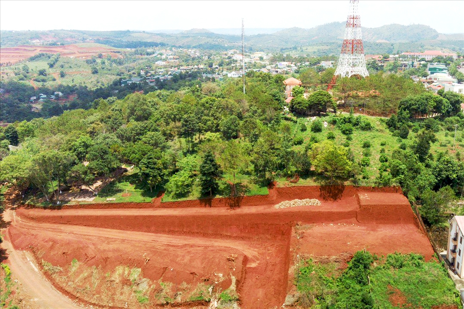  Tình trạng bạt núi, san đồi diễn ra tràn lan ở Đắk Nông