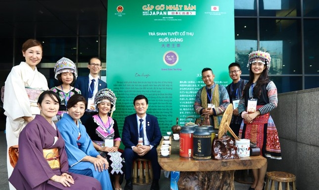 Được Bộ Ngoại Giao lựa chọn là nghệ nhân Việt Nam giao lưu với hiệp hội trà đạo Nhật Bản