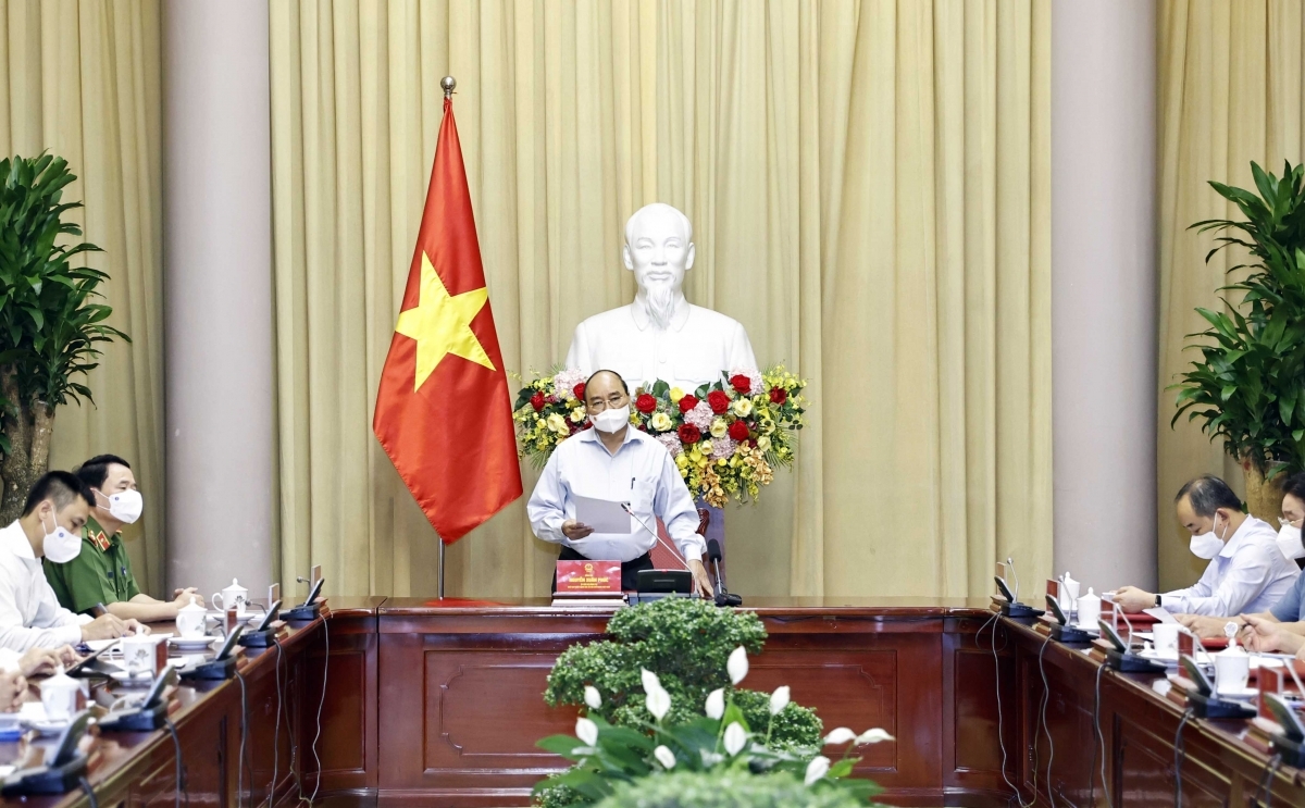 Chủ tịch nước Nguyễn Xuân Phúc phát biểu tại cuộc họp