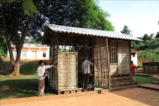 Một ngôi nhà tạm được người dân xã Chiềng Mung, tỉnh Sơn La xây dựng để phục vụ công tác cách ly