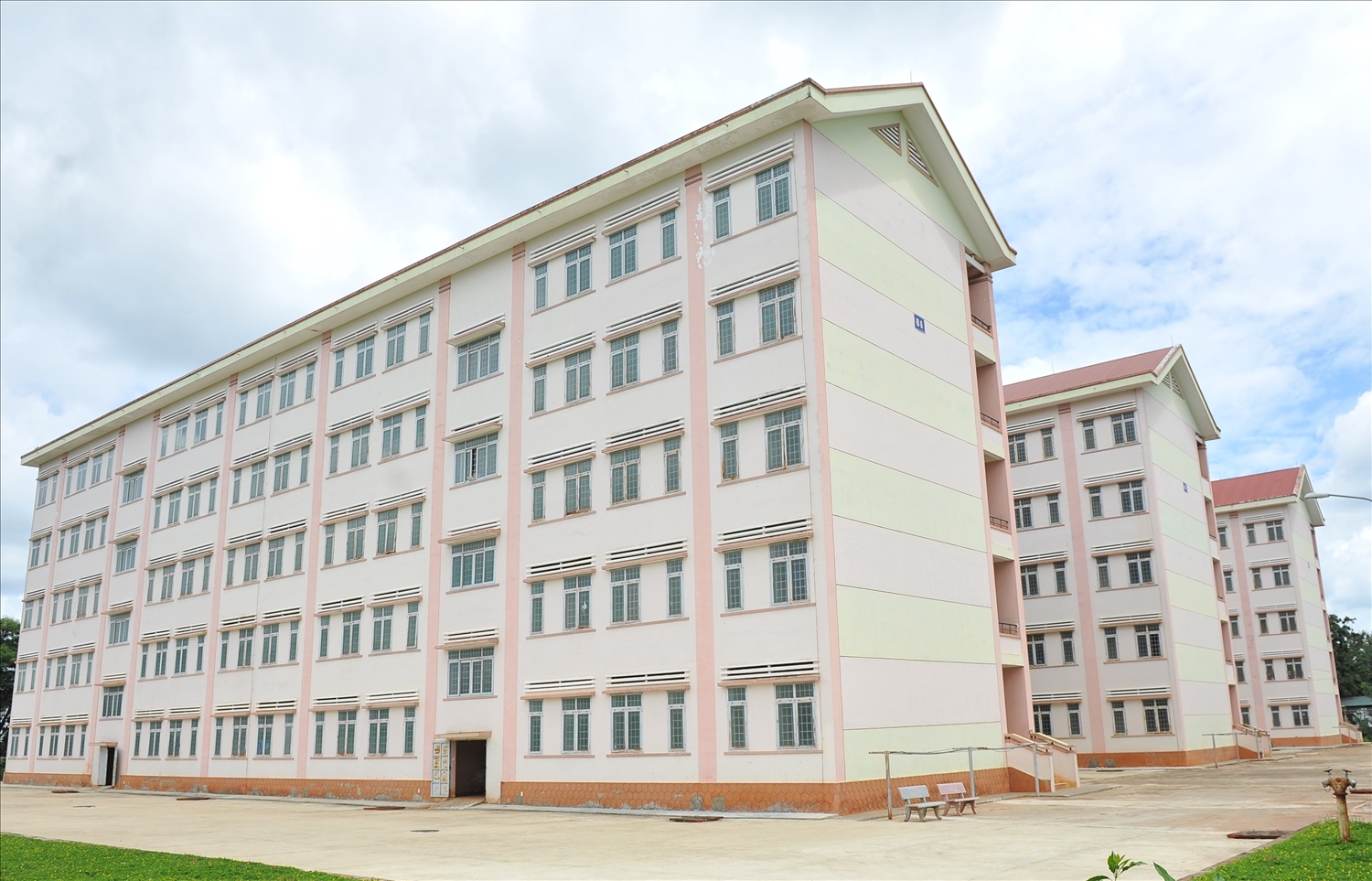 Bệnh viện dã chiến số 1 tại Ký túc xá trường Cao đẳng sư phạm Đắk Lắk