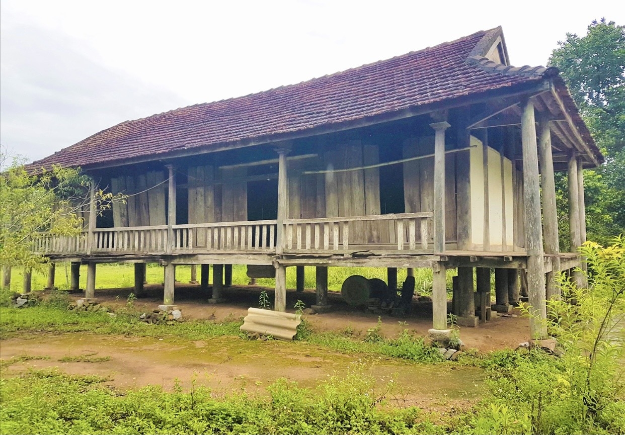 Một ngôi nhà sàn của người Thái ở bản Bắc Thắng, xã Tân Thắng, huyện Quỳnh Lưu