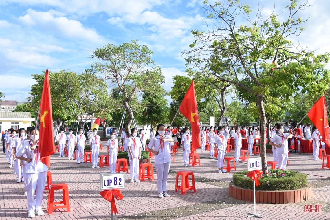 Lễ Khai giảng năm học mới tại Trường THCS Lê Văn Thiêm (TP Hà Tĩnh). Ảnh Báo Hà Tĩnh