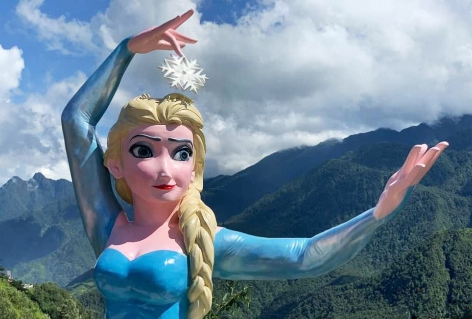 Phiên bản bức tượng Elsa ở nước Anh được xây dựng tại Sa Pa (Lào Cai)
