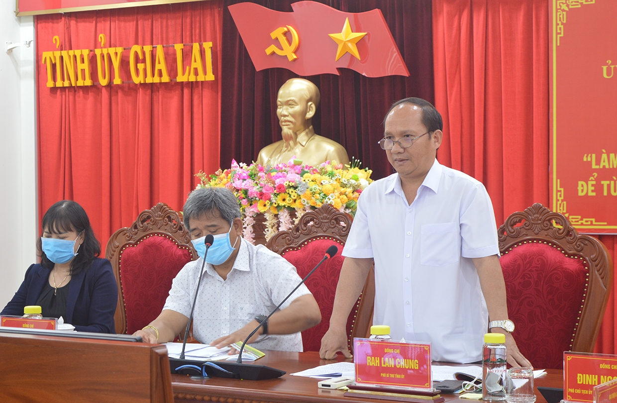 Phó Bí thư Tỉnh ủy Rah Lan Chung phát biểu chỉ đạo tại Hội nghị