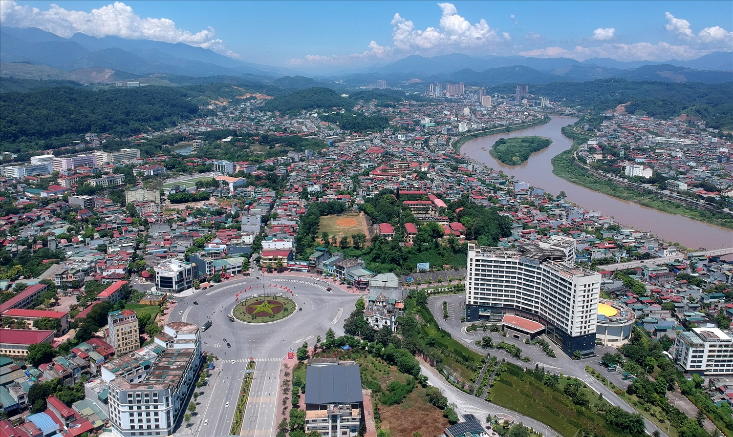 Sau 30 năm tái lập, tỉnh Lào Cai đã có sự phát triển vượt bậc