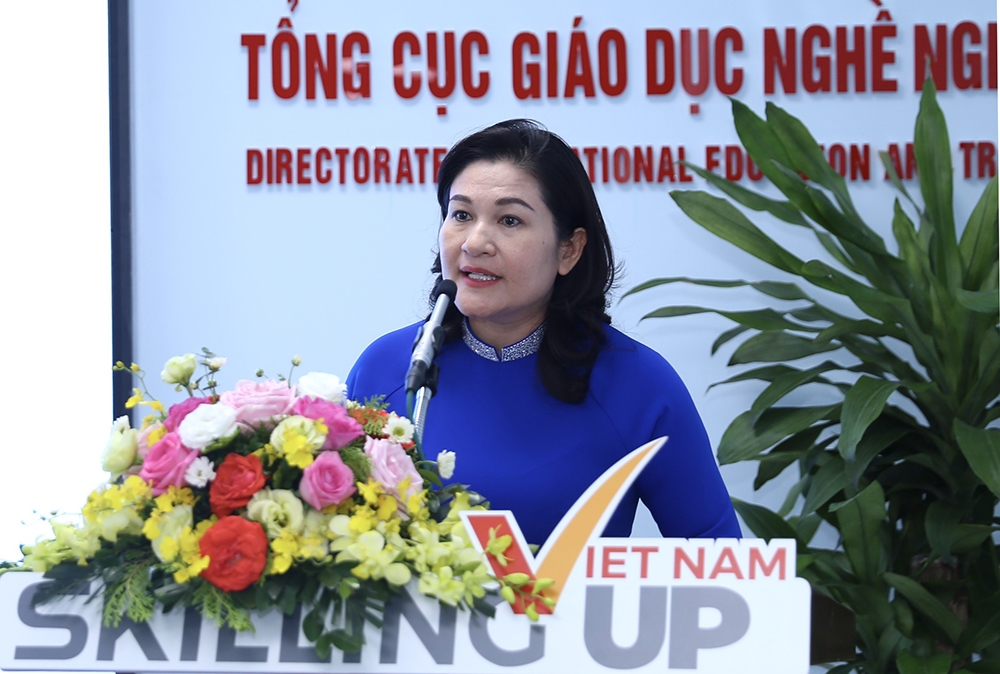 Thứ trưởng Bộ LĐTB&XH Nguyễn Thị Hà phát biểu tại Hội thảo