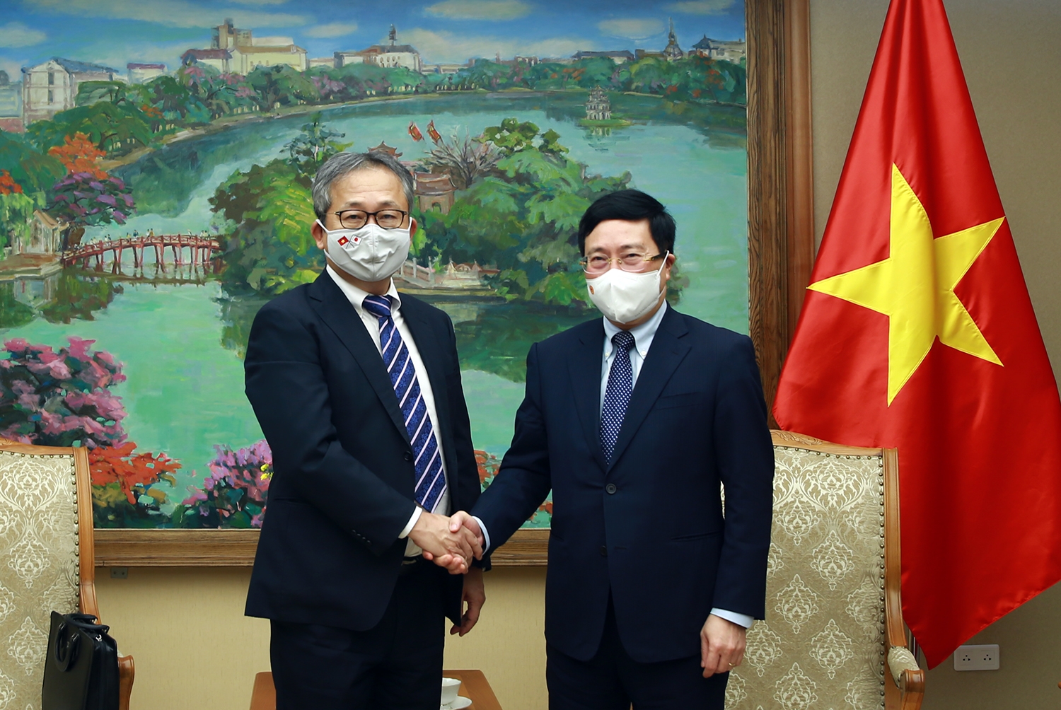 Phó Thủ tướng Thường trực Phạm Bình Minh bày tỏ vui mừng nhận thấy quan hệ Đối tác chiến lược sâu rộng Việt Nam-Nhật Bản tiếp tục phát triển mạnh mẽ, toàn diện. Ảnh: VGP/Hải Minh
