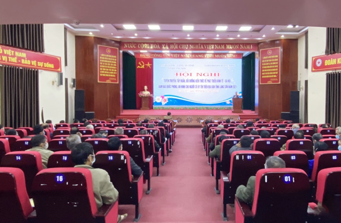 Gần 100 Người có uy tín huyện Cao Lộc, Lạng Sơn tham gia Hội nghị tập huấn