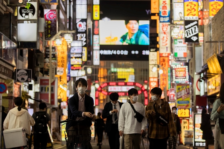  Tình hình dịch bệnh ở Nhật Bản đã có những dấu hiệu lắng xuống, số ca mắc mới giảm trong những ngày qua (Ảnh: AP)