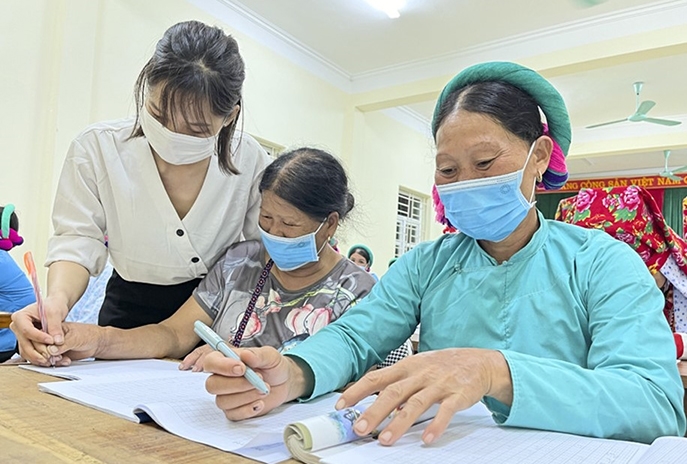 Những lớp học xóa mù chữ đã 10 năm sáng đèn tại các bản làng vùng cao huyện Bình Liêu, tỉnh Quảng Ninh