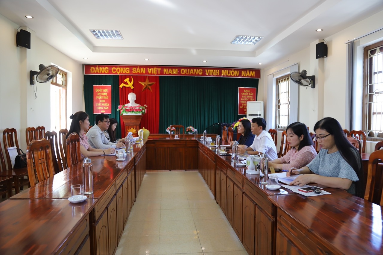 Đoàn công tác Báo Dân tộc và Phát triển làm việc với Ban Dân tộc tỉnh Tuyên Quang về việc cấp Báo cho Người có uy tín trên địa bàn (tháng 10/2020)