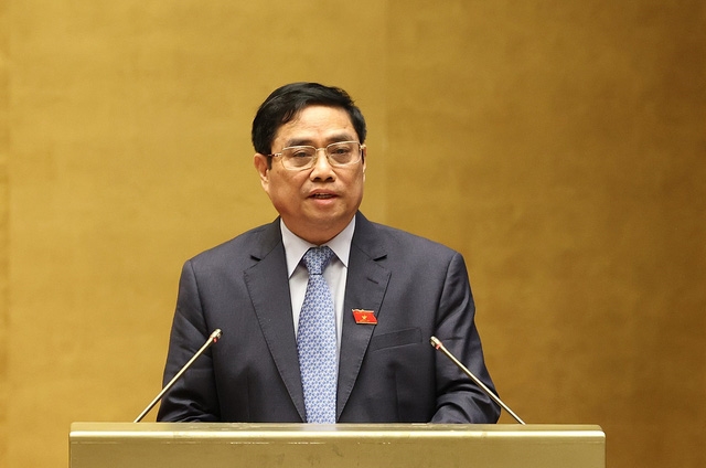 Thủ tướng Phạm Minh Chính trình bày báo cáo 