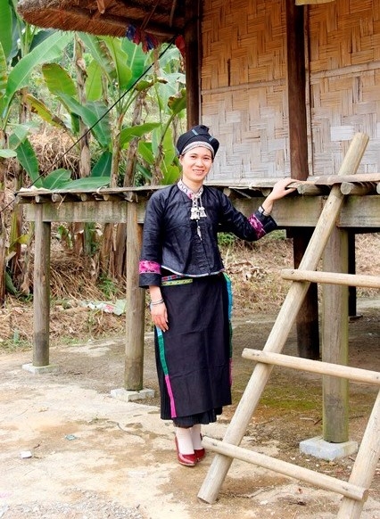 Trang phục của phụ nữ Nùng Dín (Hà Giang)