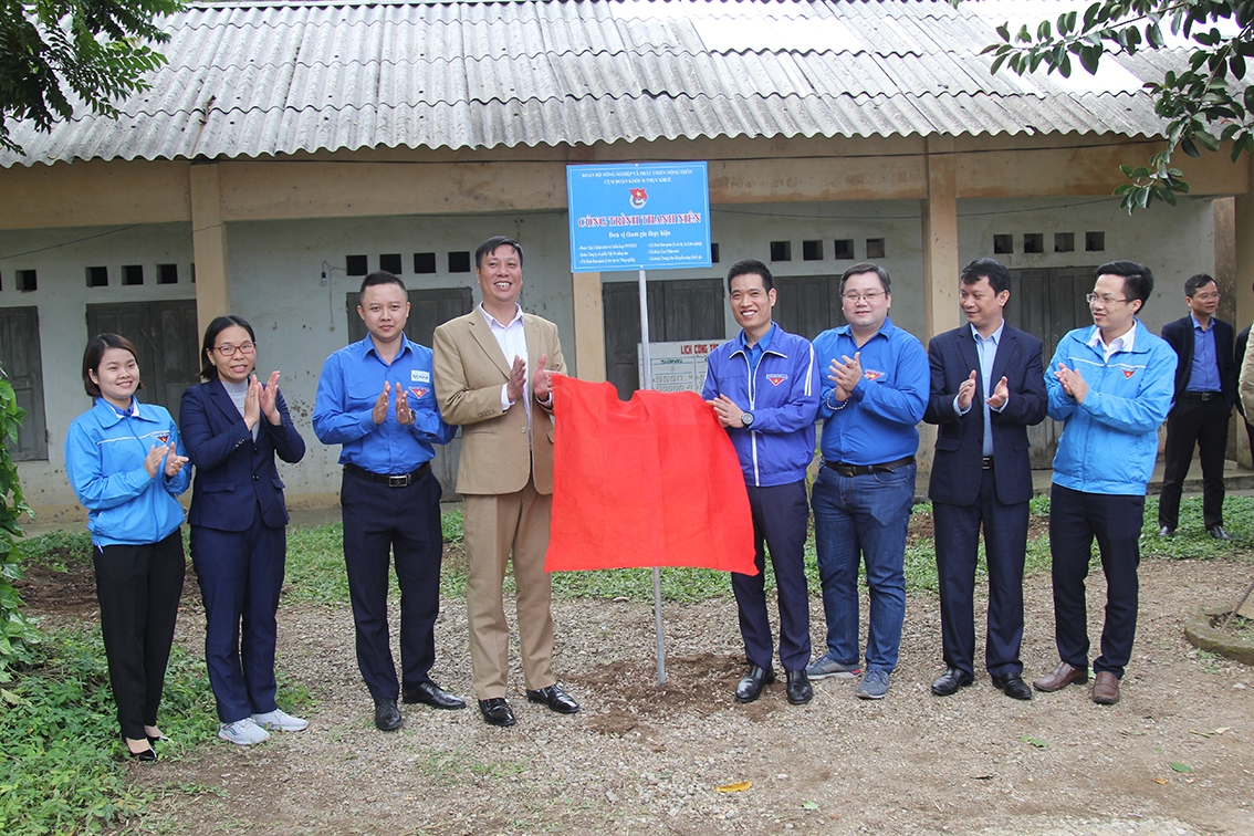 Khánh thành Công trình thanh niên tại Trường THCS Trần Phú