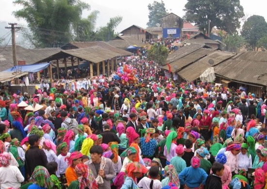 Chợ tình Khâu Vai được xem là một trong những lễ hội độc đáo, thu hút lượng lớn khách du lịch đến Hà Giang. (Ảnh: vietnamtourism)