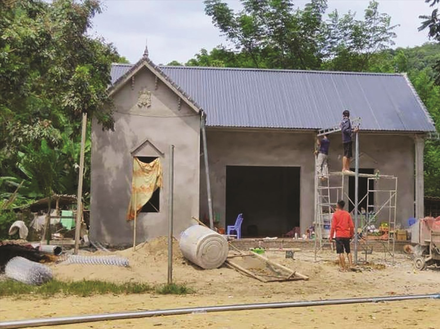 Huyện Quan Sơn đã xây dựng hoàn thành 100 ngôi nhà ở giúp bà con các bản Mông yên tâm sinh hoạt, lao động sản xuất