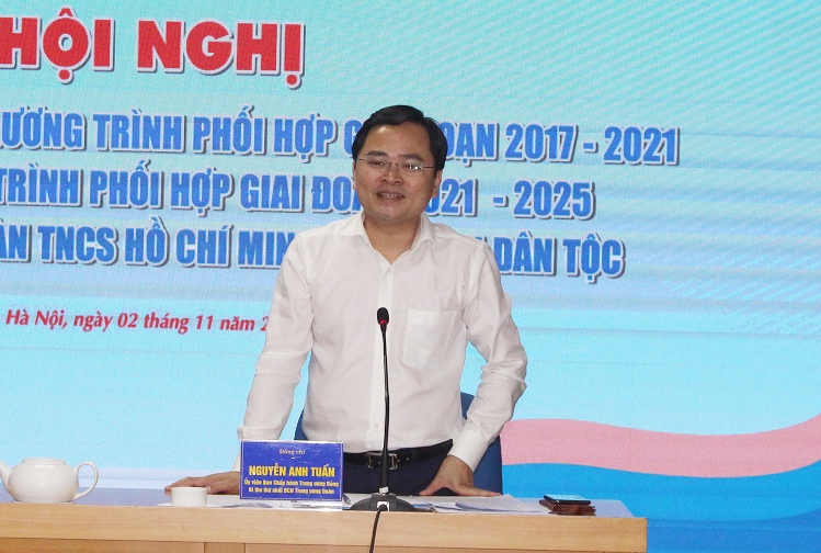 Bí thư thứ Nhất Trung ương Đoàn Nguyễn Anh Tuấn phát biểu tại Hội nghị