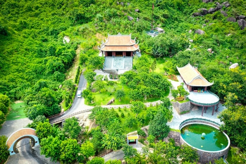 Khu du lịch Núi Thần Tài (TP Đà Nẵng) chỉnh trang lại nhiều hạng mục để chuẩn bị mở cửa đón khách vào đầu tháng 12 Ảnh: BÍCH HƯƠNG