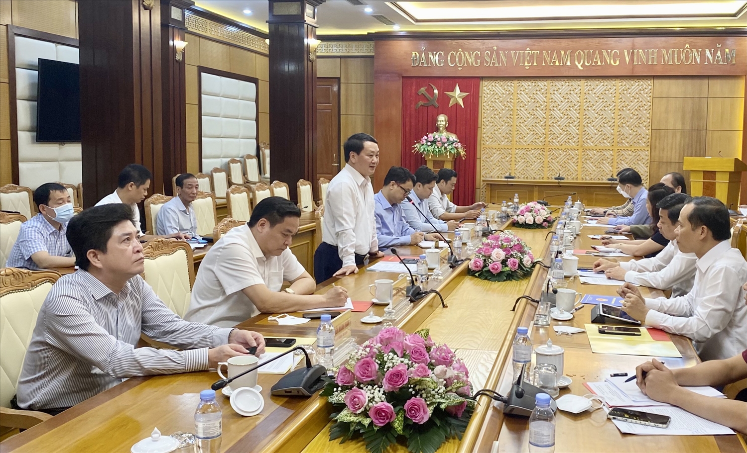  Bộ trưởng, Chủ nhiệm UBDT Hầu A Lềnh phát biểu tại buổi làm việc với Tỉnh ủy, UBND tỉnh Bắc Giang