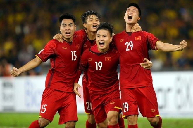 FIFA, AFC và AFF đánh giá cao Quang Hải (19) vì đóng góp cho các chiến dịch cộng đồng