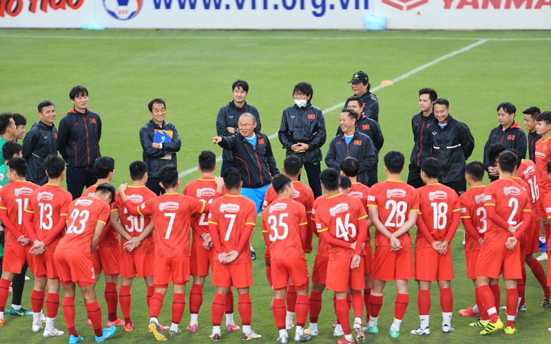 Đội tuyển Việt Nam tập luyện trước trận đấu với Nhật Bản. (Ảnh: VFF)